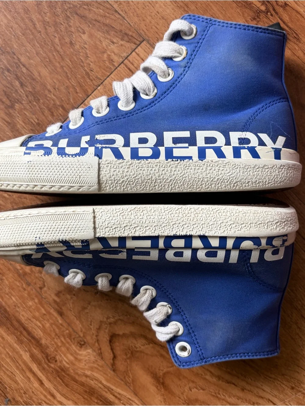 Burberry Kids US 11 C Blue High top Sneackers